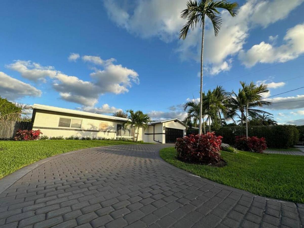 The Sun House - 3 Bed, 2 Bath, Private Pool, Fire Pit, Huge Backyard Villa Fort Lauderdale Eksteriør bilde