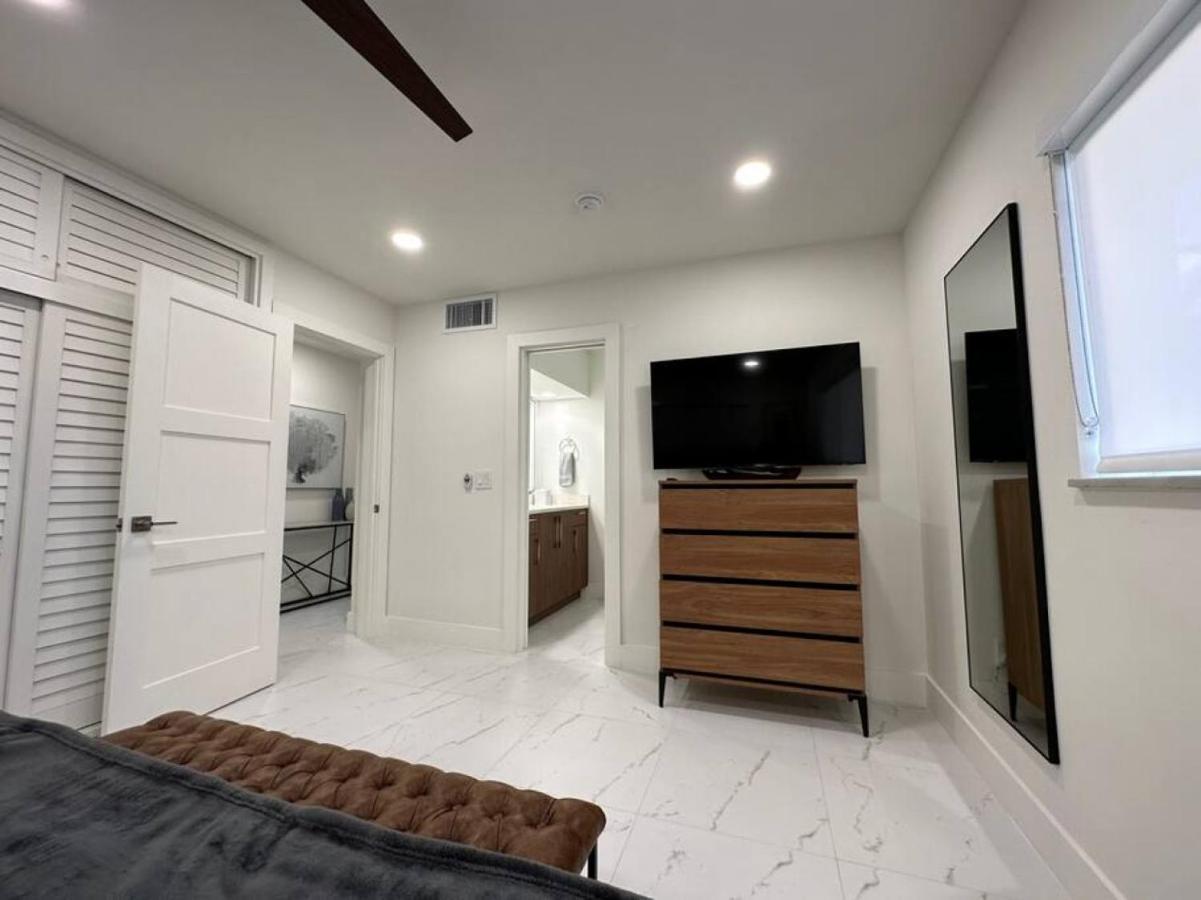 The Sun House - 3 Bed, 2 Bath, Private Pool, Fire Pit, Huge Backyard Villa Fort Lauderdale Eksteriør bilde