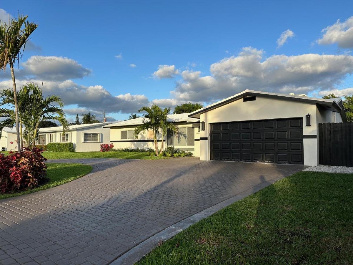 The Sun House - 3 Bed, 2 Bath, Private Pool, Fire Pit, Huge Backyard Villa Fort Lauderdale Eksteriør bilde